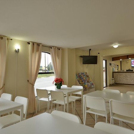 Country Hearth Inn- Kissimmee Luaran gambar