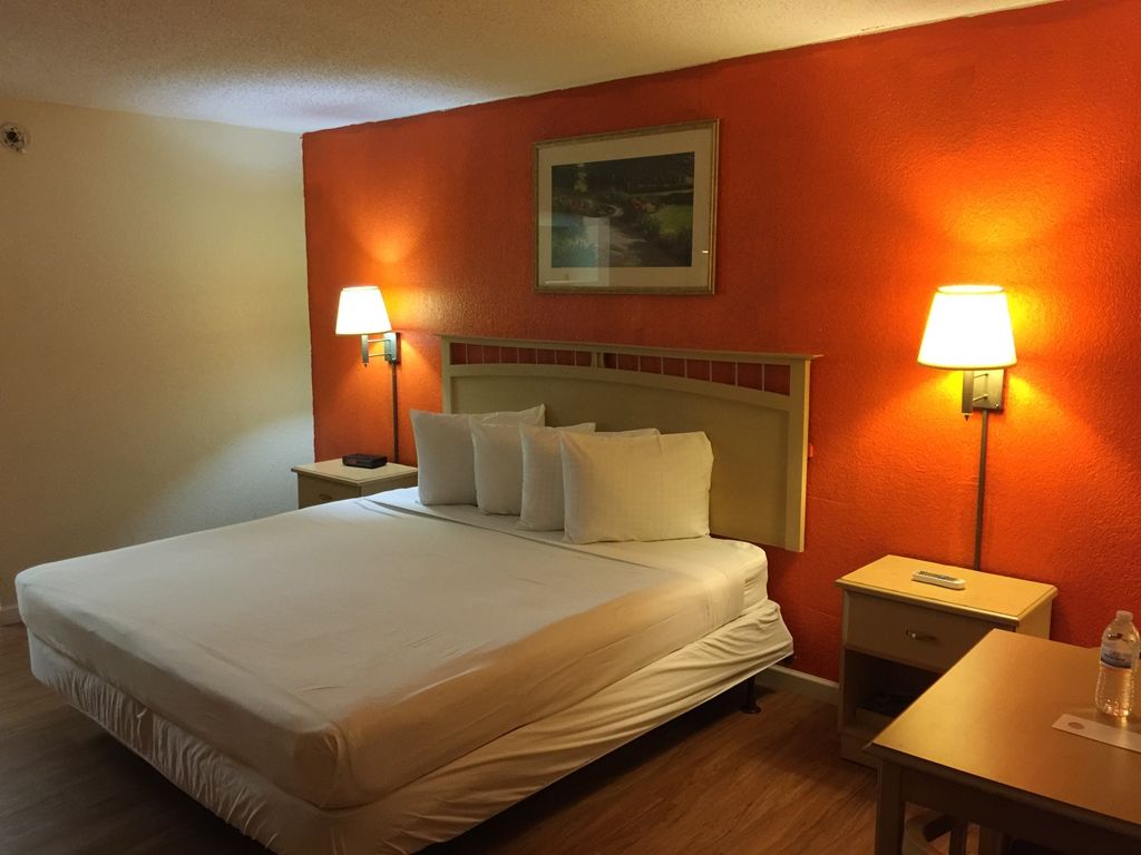 Country Hearth Inn- Kissimmee Bilik gambar