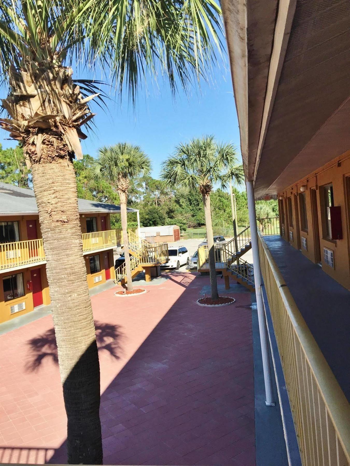 Country Hearth Inn- Kissimmee Luaran gambar
