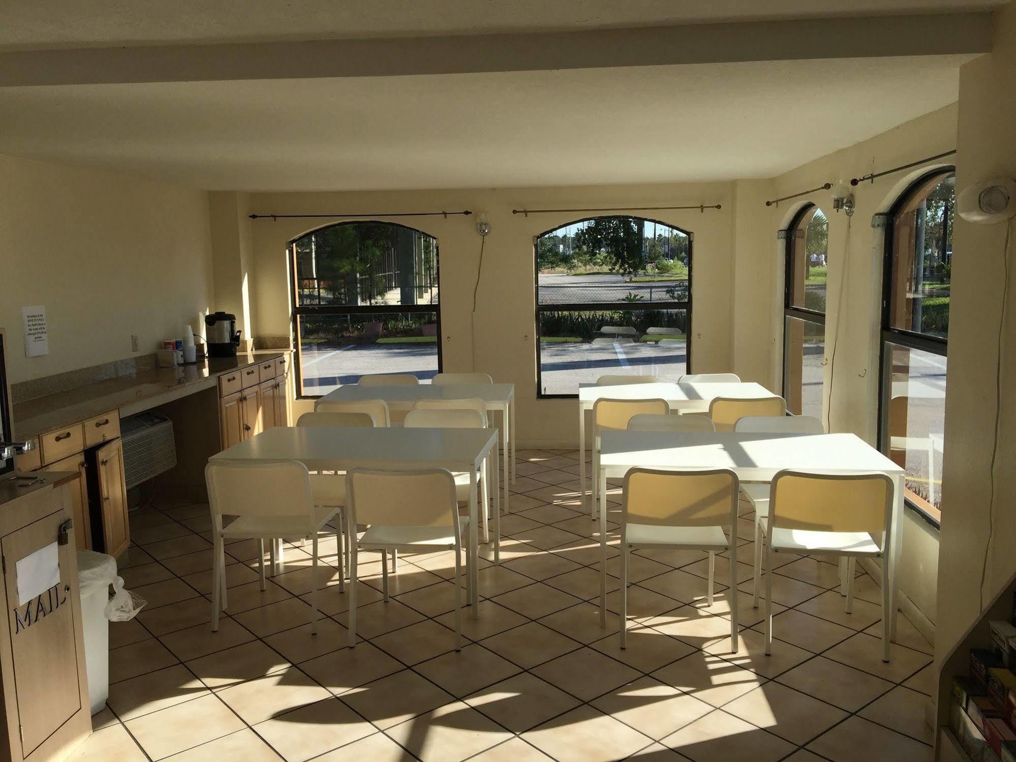 Country Hearth Inn- Kissimmee Luaran gambar
