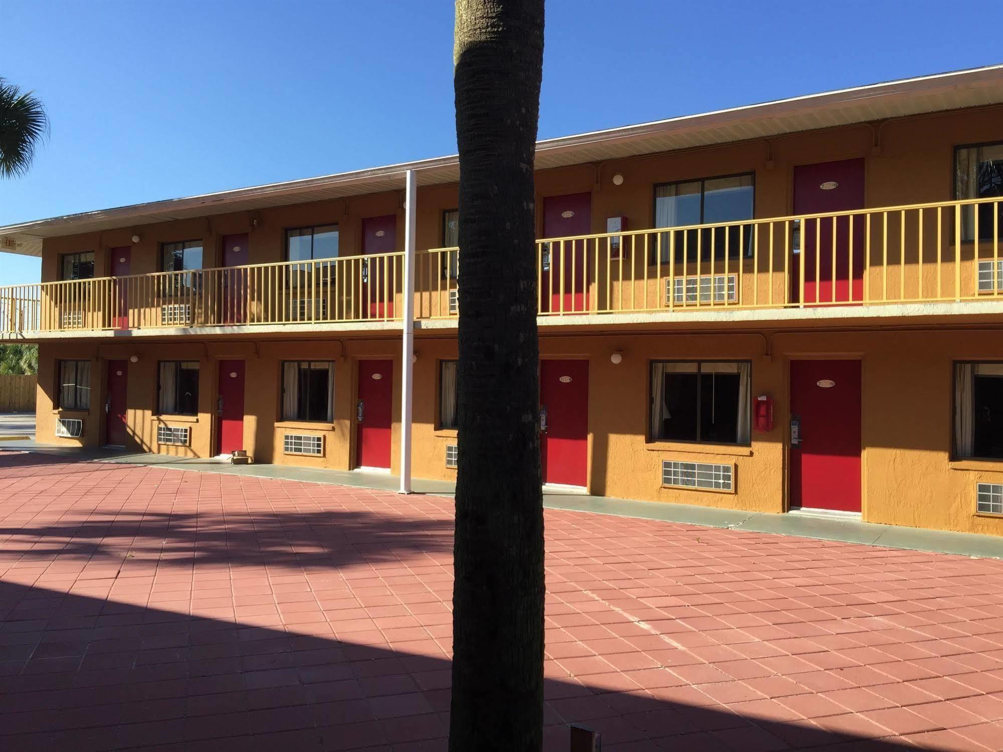 Country Hearth Inn- Kissimmee Luaran gambar