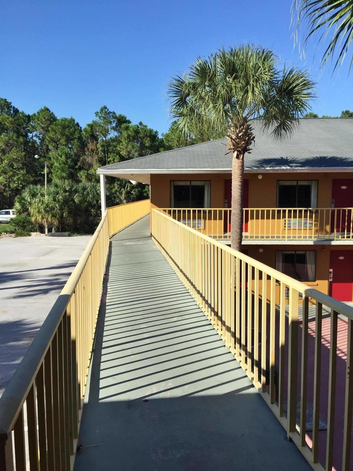 Country Hearth Inn- Kissimmee Luaran gambar